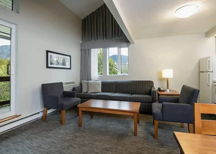 Whistler Village Inn & Suites